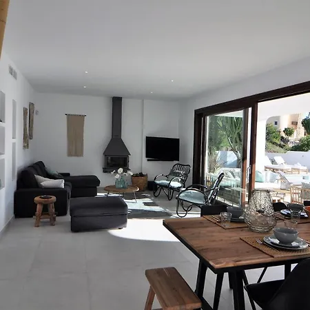Villa Azuro Spectacular Ibiza Style With Heated Private Pool Near Padel Court Benissa