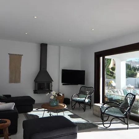 Villa Azuro Spectacular Ibiza Style With Heated Private Pool Near Padel Court Benissa