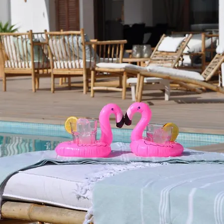 Villa Azuro Spectacular Ibiza Style With Heated Private Pool Near Padel Court